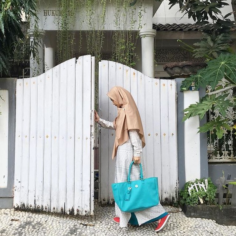 7 Potret Mommy ASF Penulis Layangan Putus Disebut Kinan di Dnia Nyata 7 Potret Mommy ASF Penulis Layangan Putus Disebut Kinan di Dnia Nyata