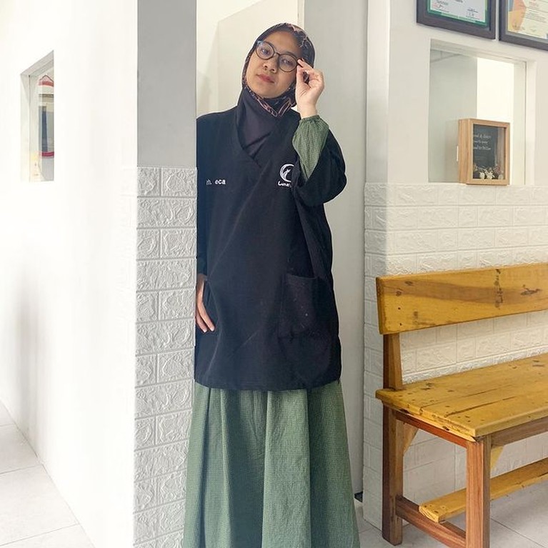 7 Potret Mommy ASF Penulis Layangan Putus Disebut Kinan di Dnia Nyata 7 Potret Mommy ASF Penulis Layangan Putus Disebut Kinan di Dnia Nyata