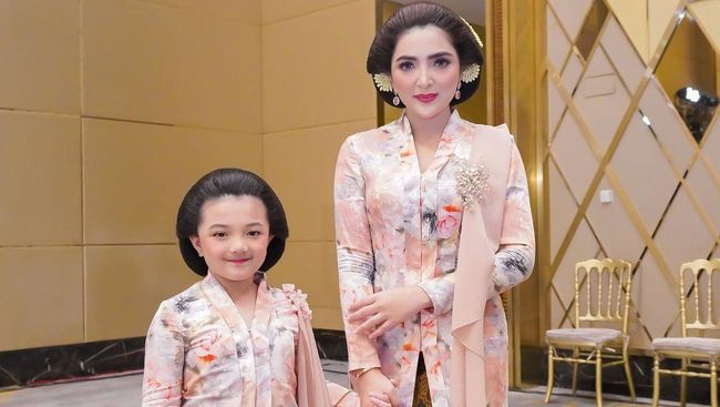 7 Potret Gemas Arsy Anak Ashanty Dan Anang Berhijab Hingga Pakai Konde Foto 3