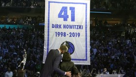FOTO: Kostum 41 Mavericks Milik Dirk Nowitzki Abadi