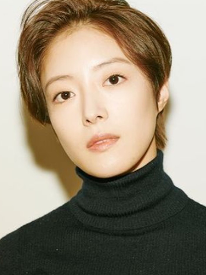 Di tahun 2019, Lee Se Young berhasil mendapatkan peran utama dalam drama kolosal The Crowned Clown. Sejak saat itu, ia selalu banjir tawaran menjadi pemeran utama perempuan./ foto: instagram.com/seyoung_10
