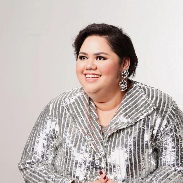 <p>Upaya tersebut pun terbukti bisa dilakukan. Kini, Single mother tersebut berhasil memangkas bobot badannya hingga 32 kilogram (kg). Dalam seminggu, ia bisa turun hingga 5 kg. (Foto: Instagram @jelitaramlan)</p>