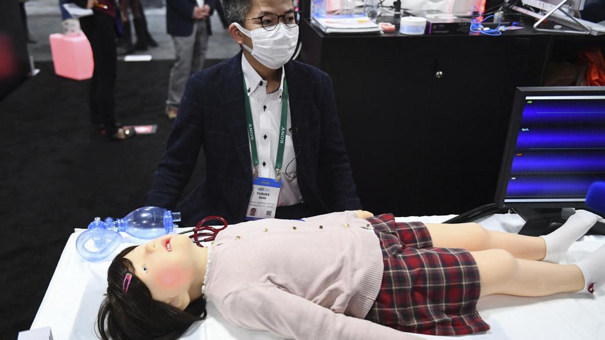 FOTO: Jerit Seram Robot Bocah di CES 2022