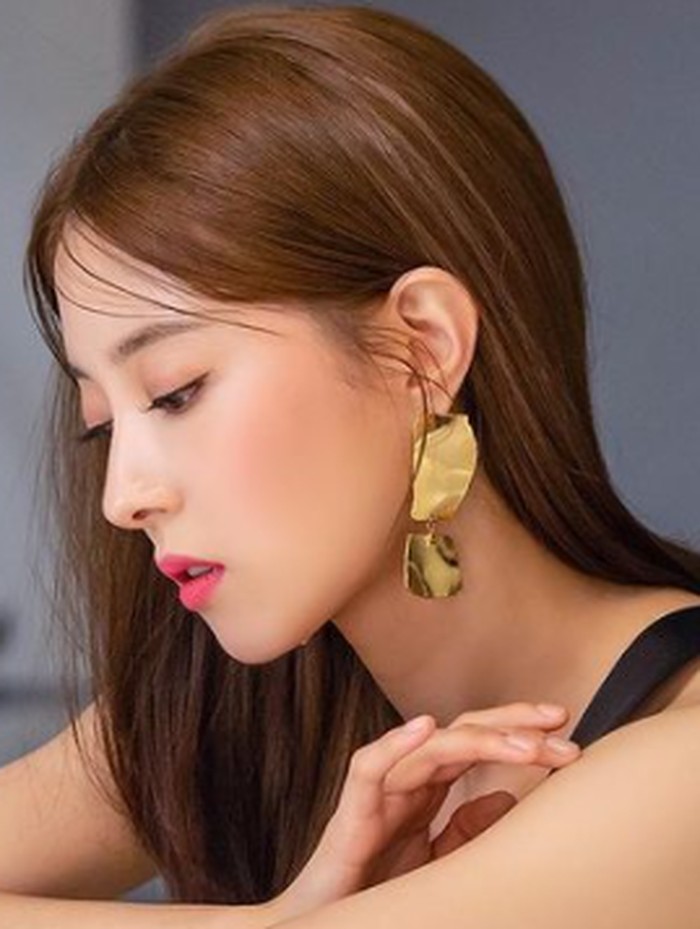 Kariernya di dunia akting cukup cemerlang. Wajahnya sering muncul dalam berbagai judul drama populer. Selain itu, Lee Se Young juga kerap kali tampil dalam berbagai variety show./ foto: instagram.com/seyoung_10