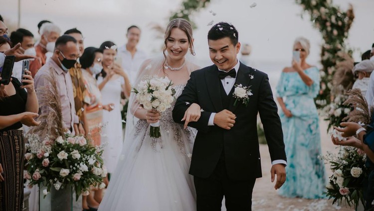 Lamija Laroy dan Suami