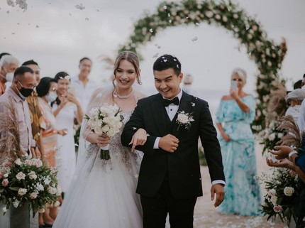 Kisah Cinta Model Bosnia Nikahi Pria RI, Ngaku Kena Karma karena Ucapan Sendiri