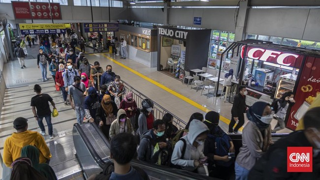 KAI Commuter mengatakan jumlah penumpang KRL naik 16 persen pada 23-24 April 2022.