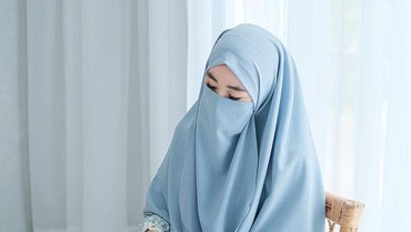img-title Ramai Diisukan Akan Dinikahi Rio Haryanto, Larissa Chou: Masih Enjoy Sendiri