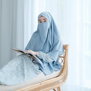 Disindir Pantas Diceraikan Alvin Faiz, Larissa Chou Beri Jawaban Tegas