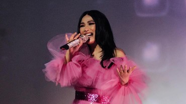 img-title Lirik Lagu Matamu - Titi DJ