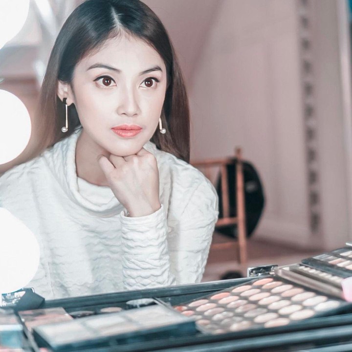 <p>Kartika sering mengunggah kegiatan dan aktivitiasnya di media sosial. Tak cuma soal kerjaan, Kartika juga kerap membagikan aktivitasnya bareng keluarga. (Foto: Instagram @kartikadewi20)</p>