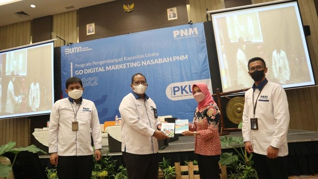 PT NM menggelar kick-off program pengembangan kapasitas usaha sebagai wujud komitmen pemberdayaan pelaku usaha ultra mikro dan mikro di Indonesia. 