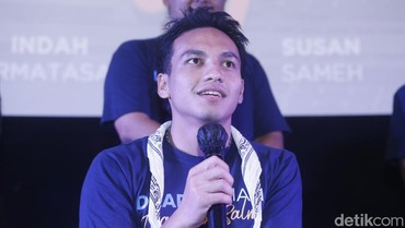 img-title Kepergok di Pasar Tradisional, Penampilan Jefri Nichol Jadi Sorotan