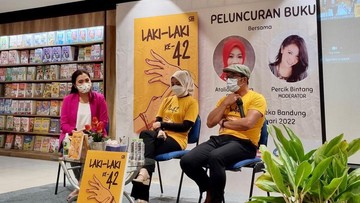 CERITA RIDWAN KAMIL JADI LELAKI KE-42