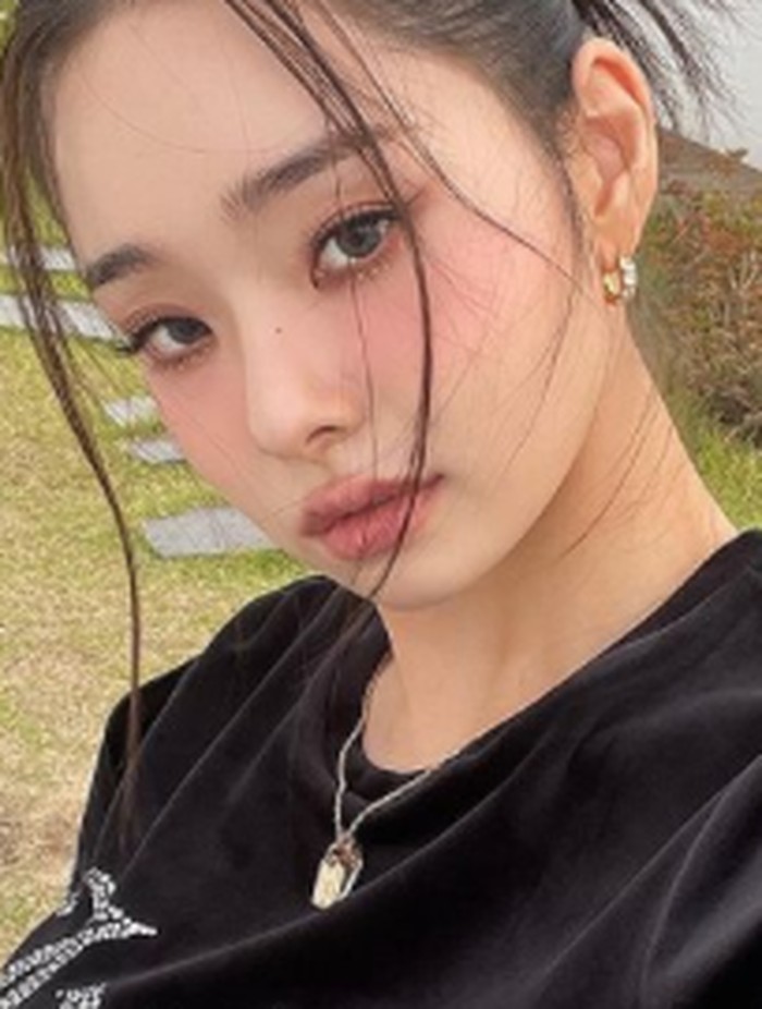 Song Jia yang lebih dikenal dengan nama Freezia merupakan seorang influencer perempuan asal Busan, Korea Selatan yang lahir pada tahun 1997./ Foto: instagram.com/dear.zia