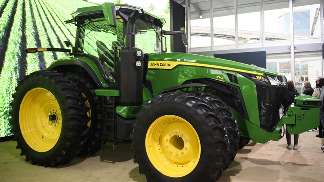 FOTO: Traktor Otonom Bakal Membantu Pekerjaan Petani di AS