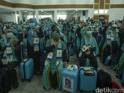 Pemerintah Diminta Tingkatkan Koordinasi Pantau Keberangkatan Umrah
