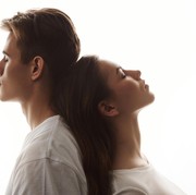Kerap Butuh Personal Space, 4 Zodiak Ini Kemungkinan Besar Betah LDR