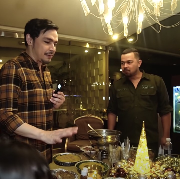 <p>Tak banyak yang tahu jika Djorghi bersaudara berbeda keyakinan, Bunda. Namun, perbedaan itu tak membuat hubungan kakak beradik Thomas dan Sultan menjadi rengang. (Foto: YouTube Thomas Djorghi)</p>