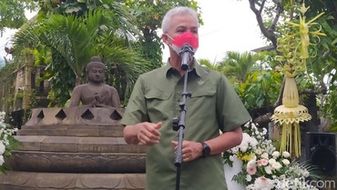 img-title Crazy Rich Jepara Bikin Jembatan Pakai Uang Pribadi, Ini Reaksi Ganjar Pranowo