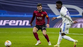FOTO: Vinicius dan Benzema Menari, Madrid Bantai Valencia
