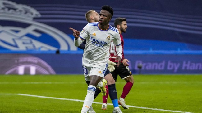 Real Madrid berhasil mengalahkan Valencia dalam laga Liga Spanyol di Santiagp Bernabeu, Minggu (9/1) dini hari WIB.