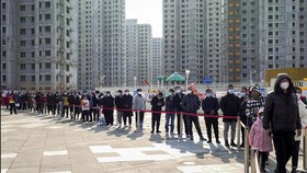 FOTO: Belasan Juta Warga Tianjin China Dites Covid Massal dalam Sehari
