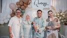 7 Potret Syukuran & Akikah Baby Qwenzy Anak Kesha Ratuliu & Adhi Permana Kesha Ratuliu dan Adhi Permana menggelar acara syukuran dan akikah putra mereka baby Qwenzy. Yuk intip potretnya!