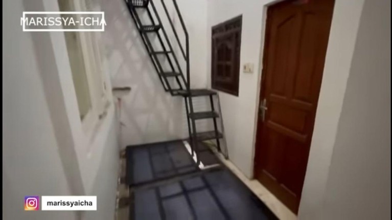 8 Potret Rumah Donasi Untuk Gala Sky Seharga Rp2 Miliar Disorot Rumah baru Gala Sky hasil donasi dari para sahabat dan dilengkapi Faisal ayah Bibi jadi sorotan. Yuk intip potret rumahnya!
