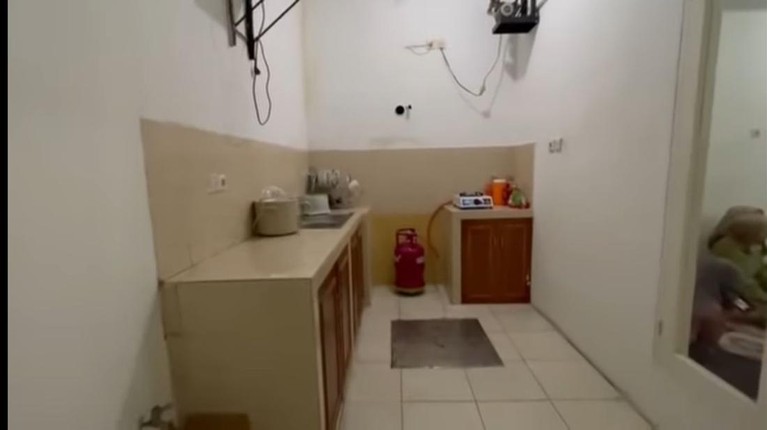 8 Potret Rumah Donasi Untuk Gala Sky Seharga Rp2 Miliar Disorot Rumah baru Gala Sky hasil donasi dari para sahabat dan dilengkapi Faisal ayah Bibi jadi sorotan. Yuk intip potret rumahnya!