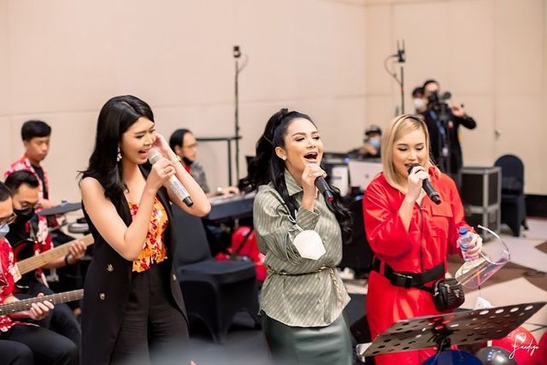 9 Potret Ultah Bilqis Anak Ayu Ting Ting 9 Potret Ultah Bilqis Anak Ayu Ting Ting