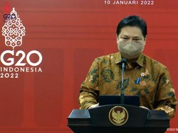 Cegah Lonjakan COVID, Pemerintah Genjot Vaksinasi-Pisahkan Data Kasus
