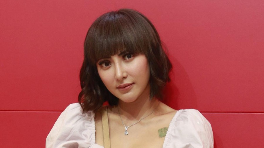 Ayu Aulia saat bicara video ciuman dengan Zikri Daulay.