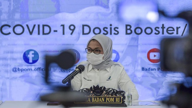 Ekonom menilai ironi pemerintah mengalokasikan anggaran membangun ibu kota baru, tapi vaksin booster untuk masyarakat umum dikaji bayar alias tidak gratis.
