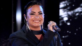 Demi Lovato Bertunangan dengan Musisi Jutes