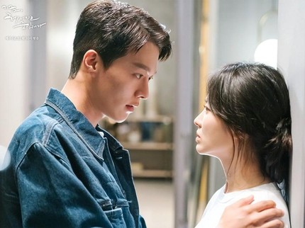 Endingnya Bikin Kesal, Ini 4 Momen Pria Nangis di Drakor Now We Are Breaking Up