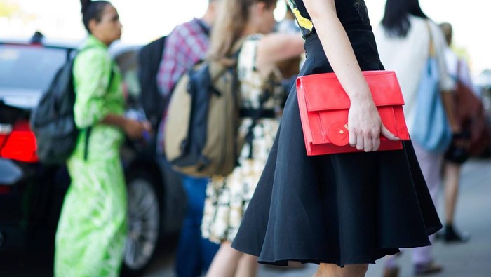 Badan Terlalu Kurus Bikin Nggak Percaya Diri? Ini Outfit dan Kiat Styling yang Bisa Kamu Coba!