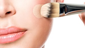 Tren Makeup Lebaran 2022, Cari Kosmetik Anti-Luntur