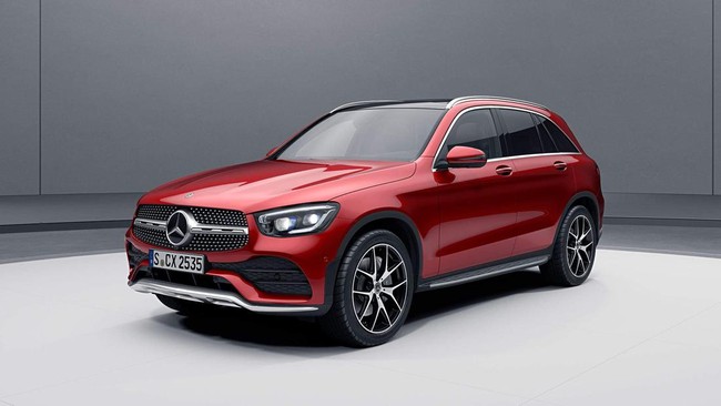 Mercedes-Benz mengklaim penjualan mobil mereka 'terdepan' di antara merek mewah lainnya di Indonesia pada 2021.