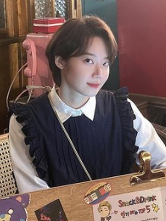 Namun siapa sangka, di tengah penayangan drama Snow Drop, Kim Mi Soo dikabarkan meninggal dunia secara mendadak pada Rabu, (5/1) lalu. Kabar tersebut sontak mengejutkan para penonton setia drama Snowdrop./ foto: instagram.com/landscape_ent