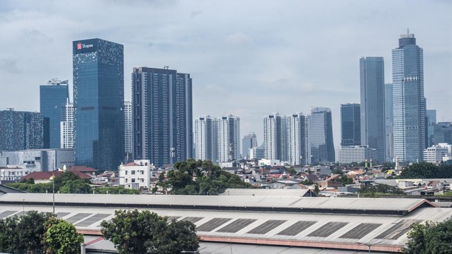 BKPM mencatat lima negara yang menjadi investor terbesar di Indonesia pada kuartal II-2023. Di urutan pertama bukan China.