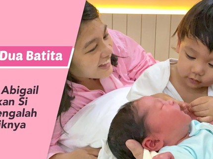 Punya Dua Batita, Ini Cerita Nastasha Abigail saat Ajarkan Si Kakak Mengalah untuk Adiknya
