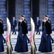 Awali Tahun 2022 dengan Tampil Modis, Ratu Letizia Kenakan Gaun Biru di Acara Kenegaraan