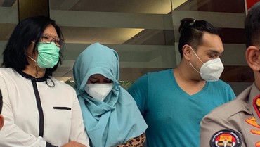 img-title Tentang Velline Chu 'Ratu Begal' si Pedangdut VU yang Diciduk karena Sabu