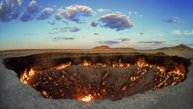 FOTO: Pesona 'Gerbang Neraka' di Turkmenistan yang Bakal Ditutup