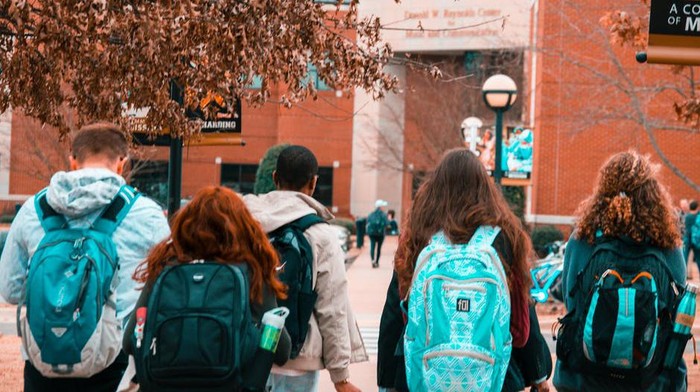 Nggak Suka Metematika? Tenang... 5 Jurusan Kuliah Ini Akan Membuatmu Terhindar dari Deretan Angka dan Hitungan! Nggak Suka Metematika? Tenang... 5 Jurusan Kuliah Ini Akan Membuatmu Terhindar dari Deretan Angka dan Hitungan!