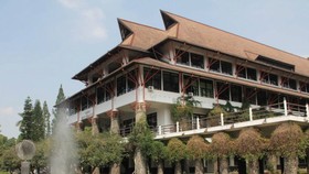 Rektor dan Dosen Berdamai, Kegiatan SBM ITB Kembali Buka