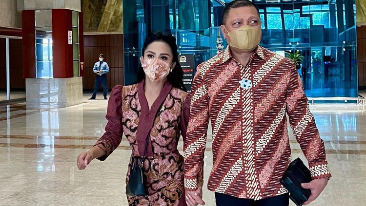 Perawatan Kecantikan Krisdayanti