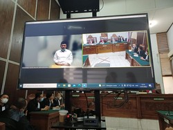 Yahya Waloni Terima Divonis 5 Bulan Penjara