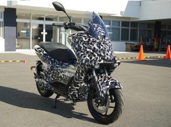 Full Gaspol di Tahun 2022! Skutik Listrik Yamaha E01 Mulai Diuji Coba